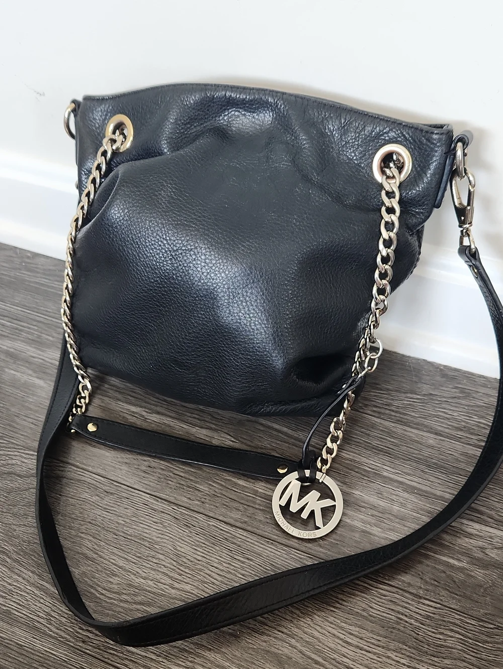 Michael Kors Medium Jet Set Chain Black Hobo Bag